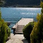 George Geni (Lefkada)