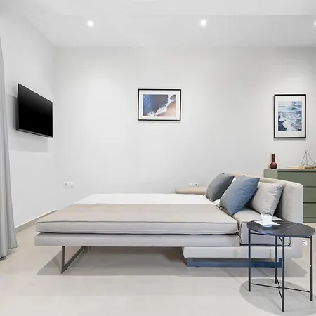 George Apartment