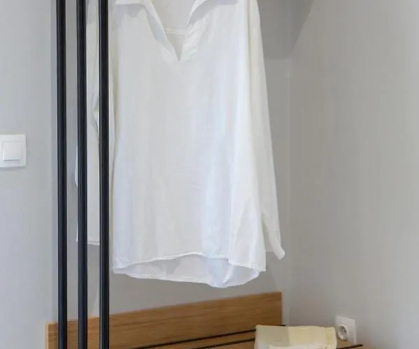 George Apartmán Yénion